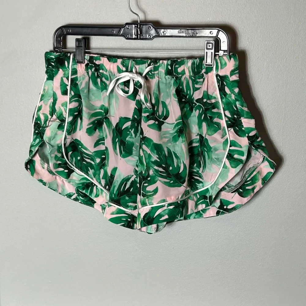 Buddy Love Tropical Green Leaf Print‎ Women's Shorts Size M